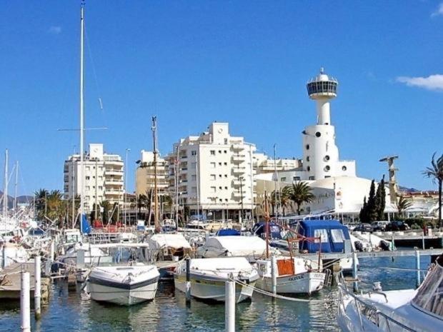 Sol 8-Studio In The Beach & Downton Empuriabrava Exteriör bild